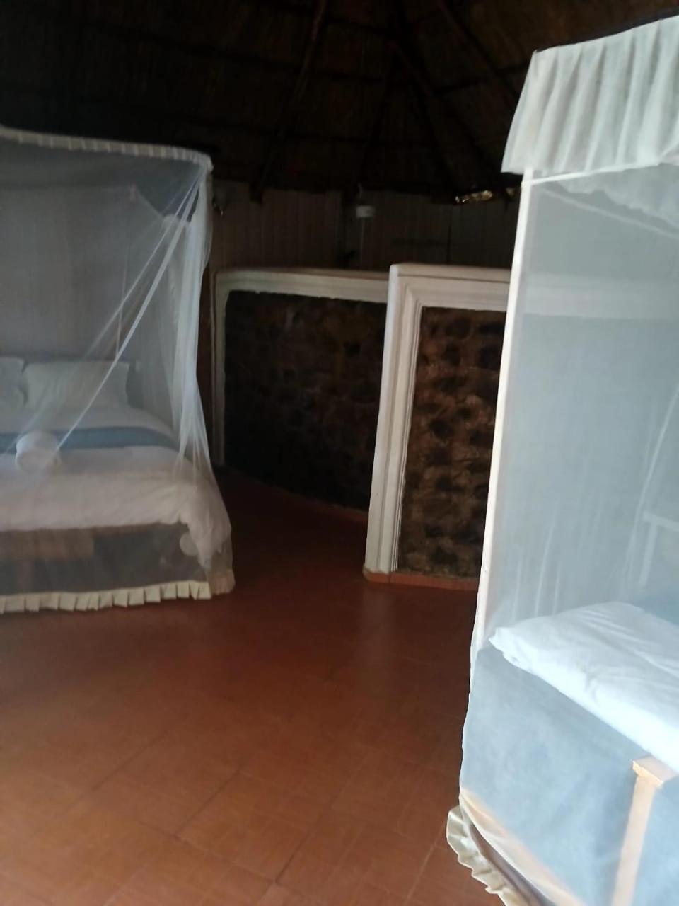 Ches Bay Resort Nangina Eksteriør billede
